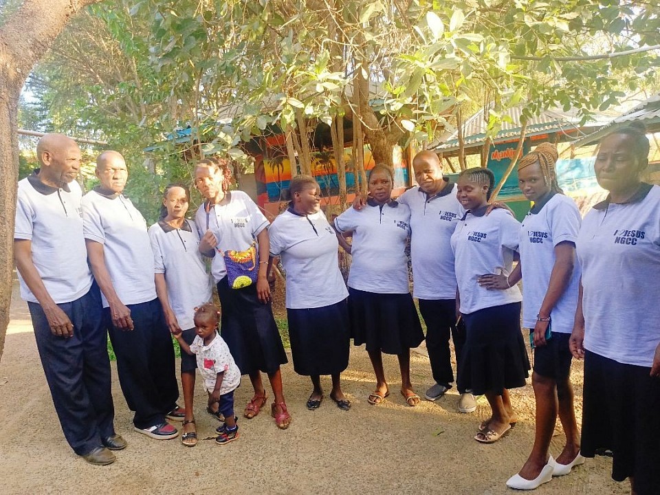 Congregation with new T Shirts.
